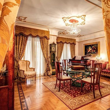 Domus Vittoria - The Luxury Quintessence Apartment Sorrento Ngoại thất bức ảnh
