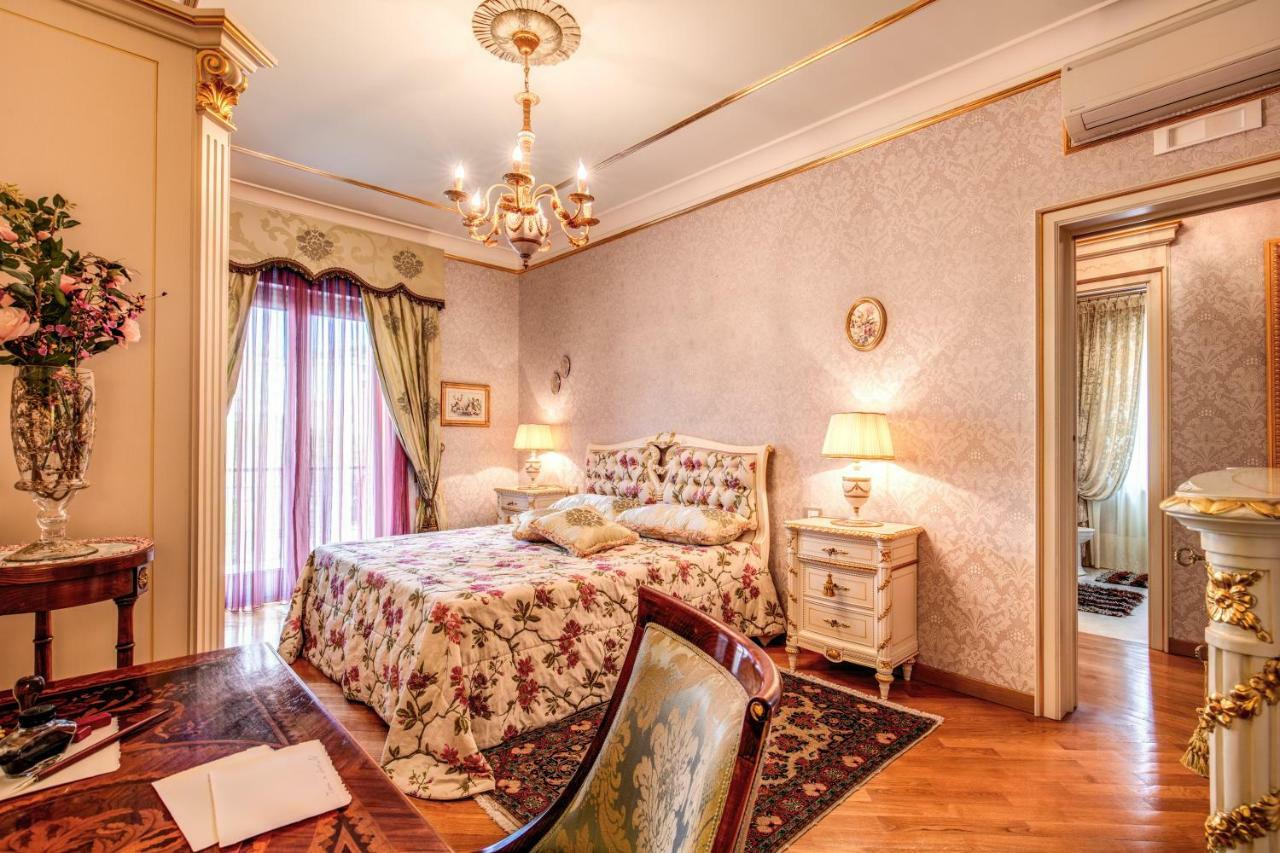 Domus Vittoria - The Luxury Quintessence Apartment Sorrento Ngoại thất bức ảnh