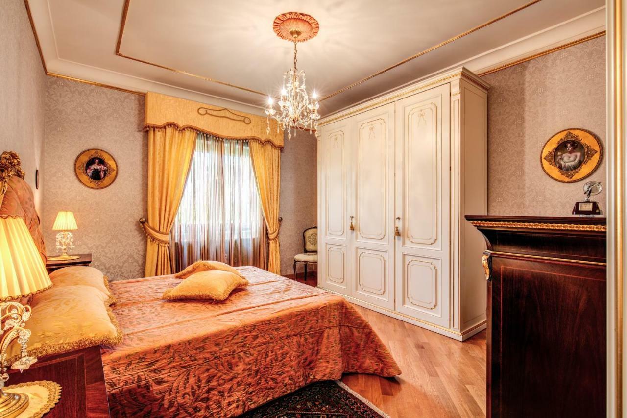 Domus Vittoria - The Luxury Quintessence Apartment Sorrento Ngoại thất bức ảnh
