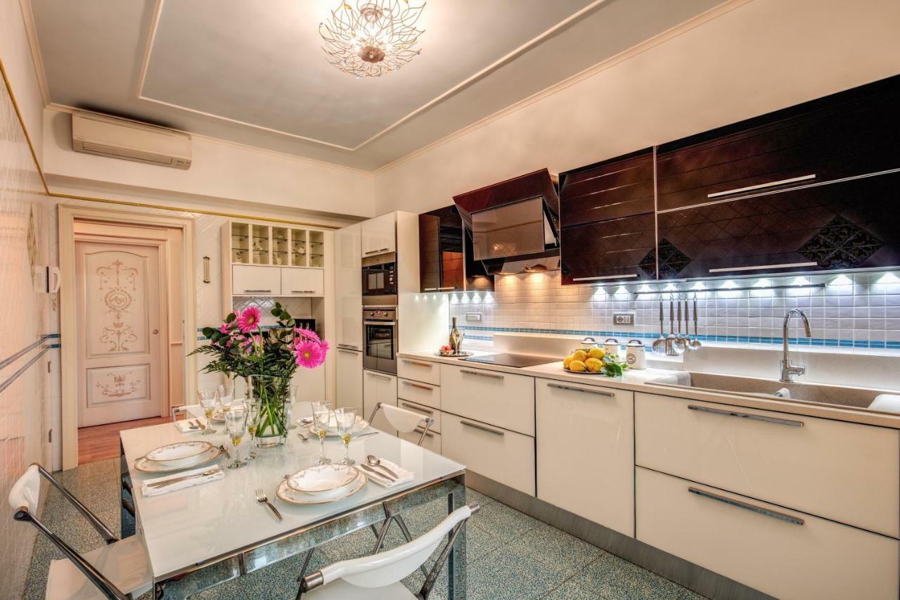 Domus Vittoria - The Luxury Quintessence Apartment Sorrento Ngoại thất bức ảnh