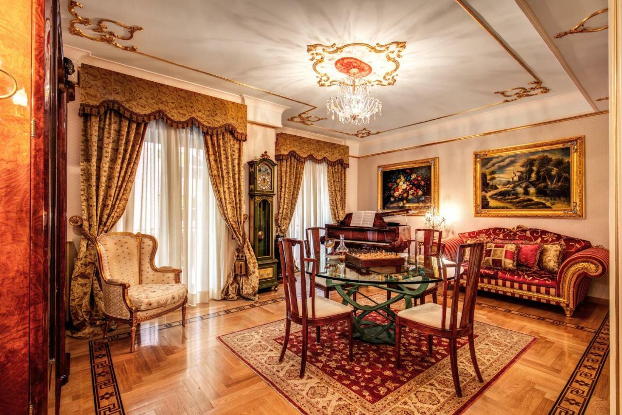 Domus Vittoria - The Luxury Quintessence Apartment Sorrento Ngoại thất bức ảnh