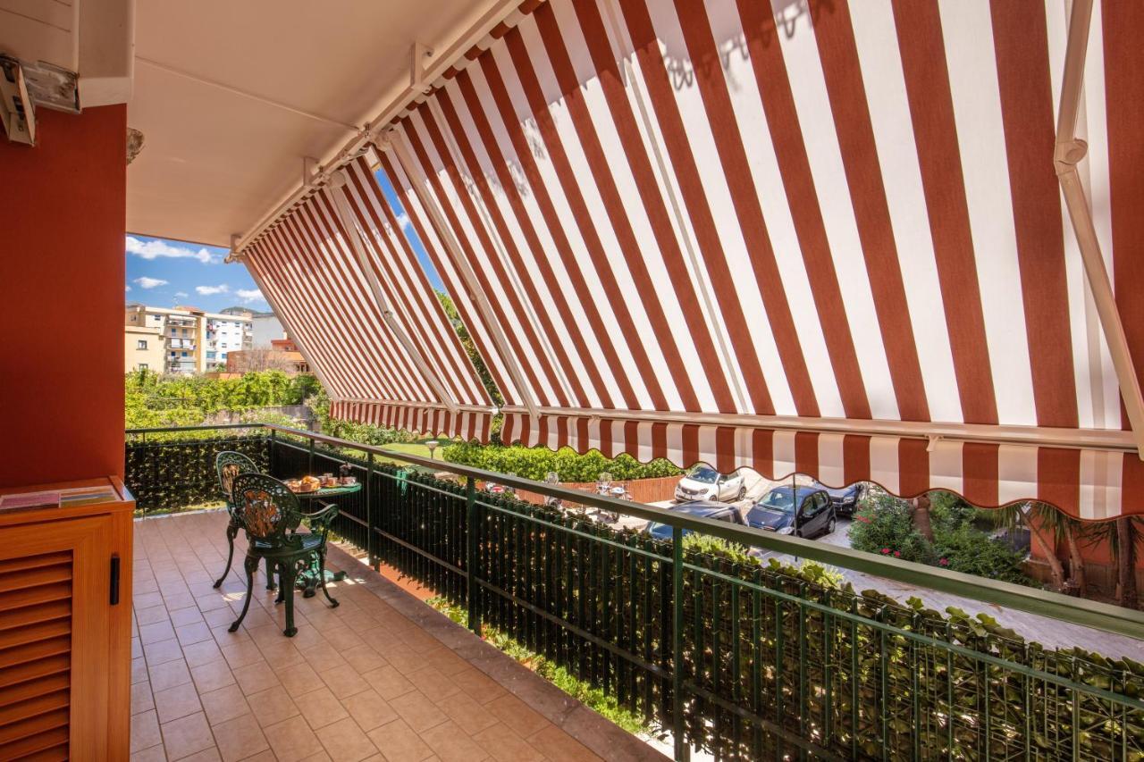 Domus Vittoria - The Luxury Quintessence Apartment Sorrento Ngoại thất bức ảnh